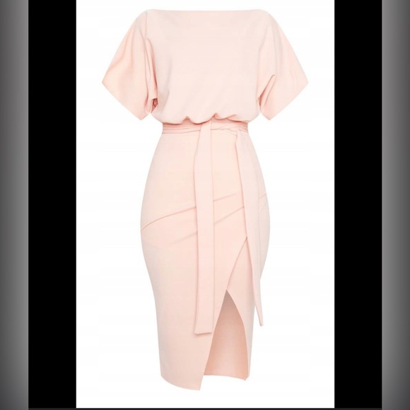 PrettyLittleThing Dresses & Skirts - PrettyLittleThing - NWT Peach Midi Dress - US 2